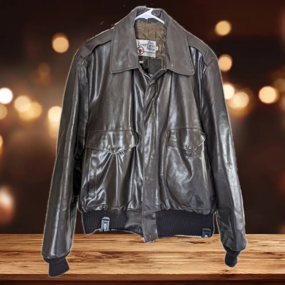 vintage- 60s/70s Aviator Style Heavy Leather Jacket.